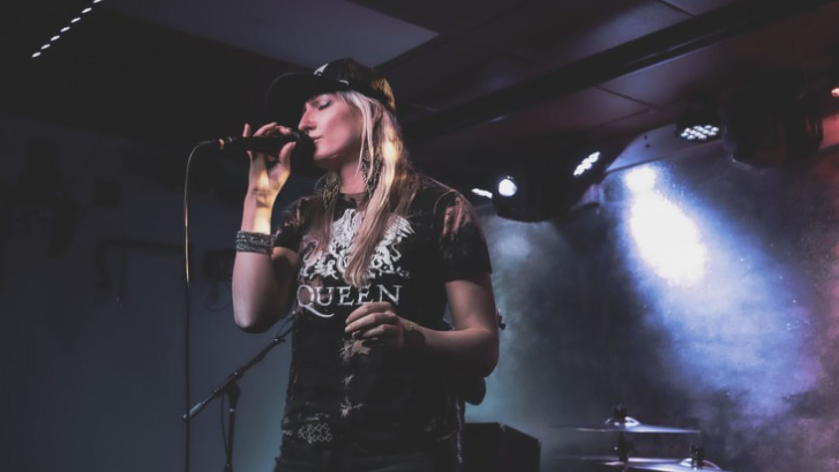Live Music : Kayla Mckinney
