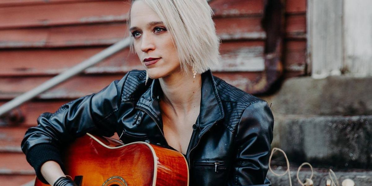 Live Music: Hope Griffin